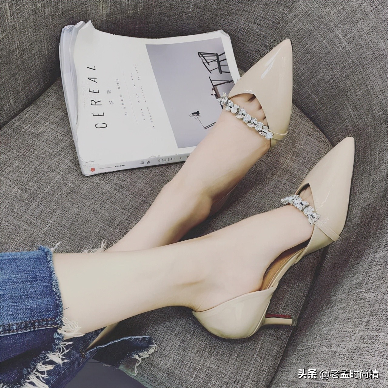 猫跟鞋减龄,猫跟鞋穿出女人的气质