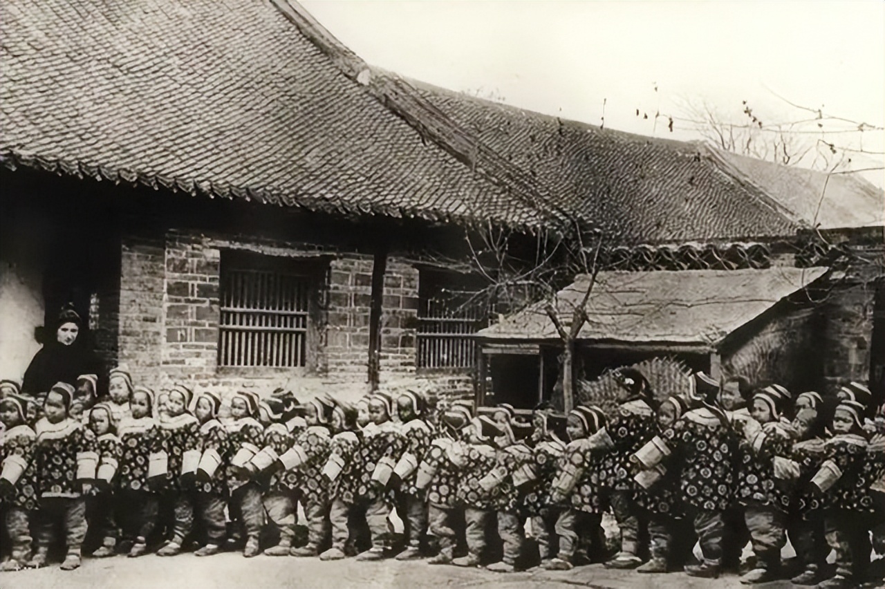 戴笠之子被枪毙真相,戴笠之子戴善武为何被枪毙