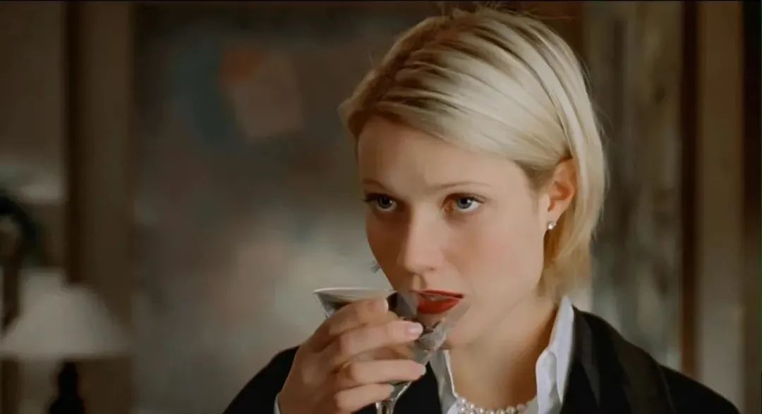 美成天花板、疯到没三观，卖“假货”骗晕2000W人？再帅都逃不过