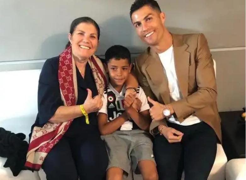 巨星足球时刻,足球巨星成长之路都要经历失败