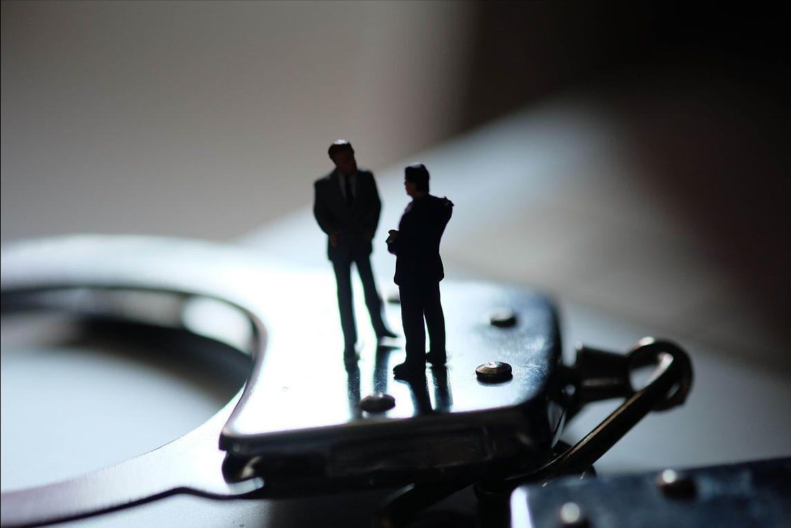 数字藏品平台跑路前兆,搞数字藏品平台违法吗