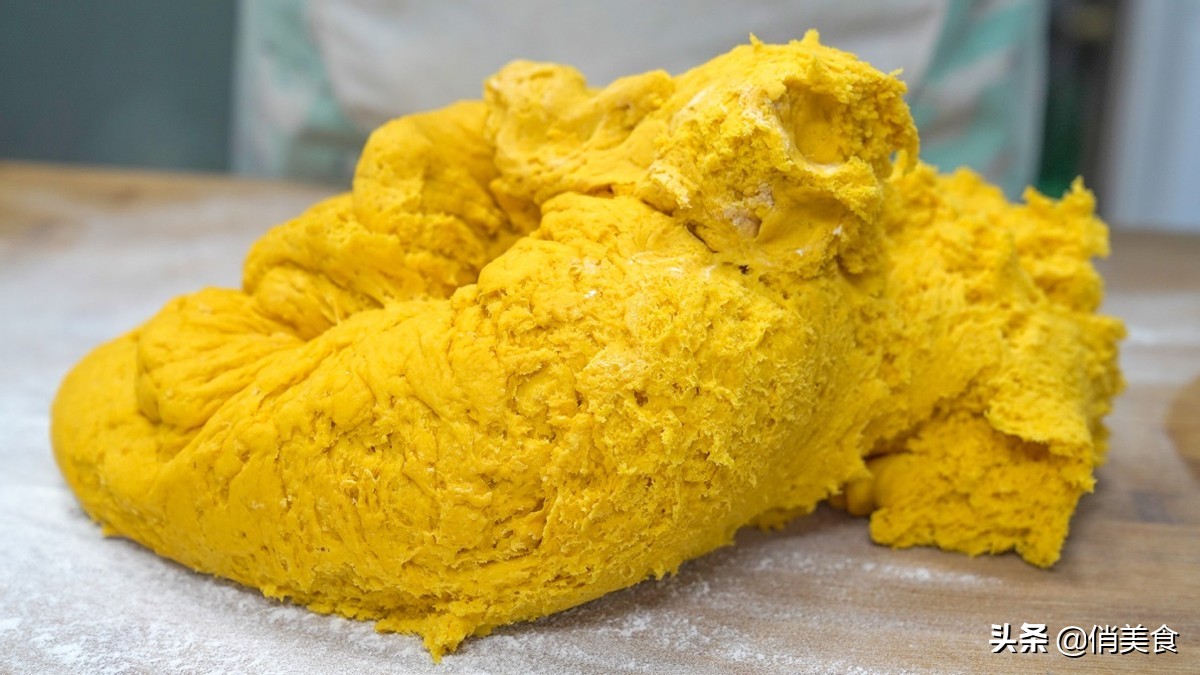 蒸馒头蓬松暄软的诀窍,白馒头一斤面粉加多少酵母