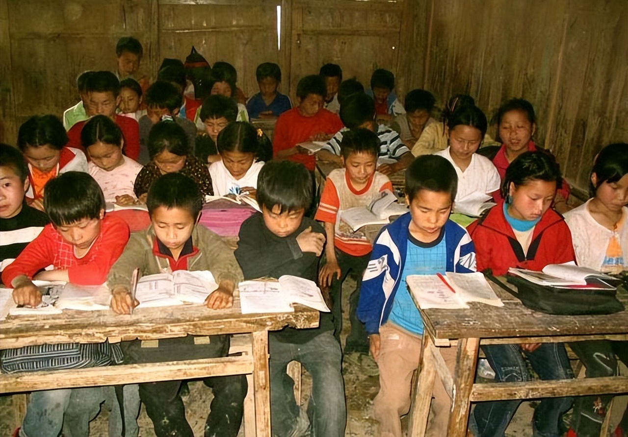 成都7中中考收分,成都七中高中招生近几年分数