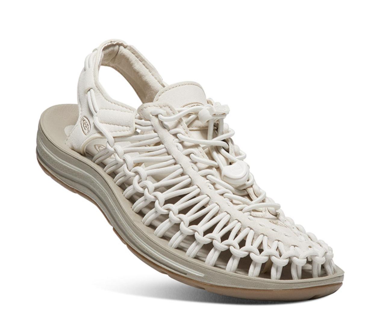 户外人生专栏,户外旅游涉水凉鞋