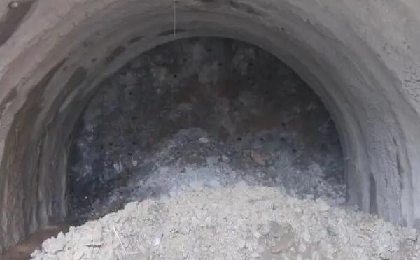 隧道撑子面坍塌怎么处理,隧道坍塌空腔处理方案