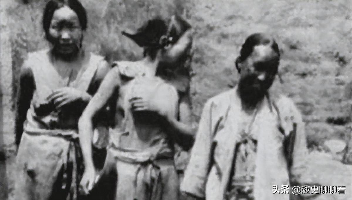 老日军女兵老照片,女子身着日本侵华军装露脸