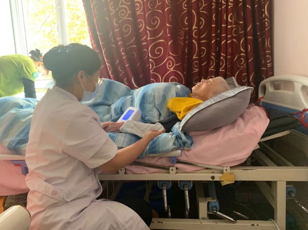 为老人洗澡洗衣服,为老人洗澡一般多少钱