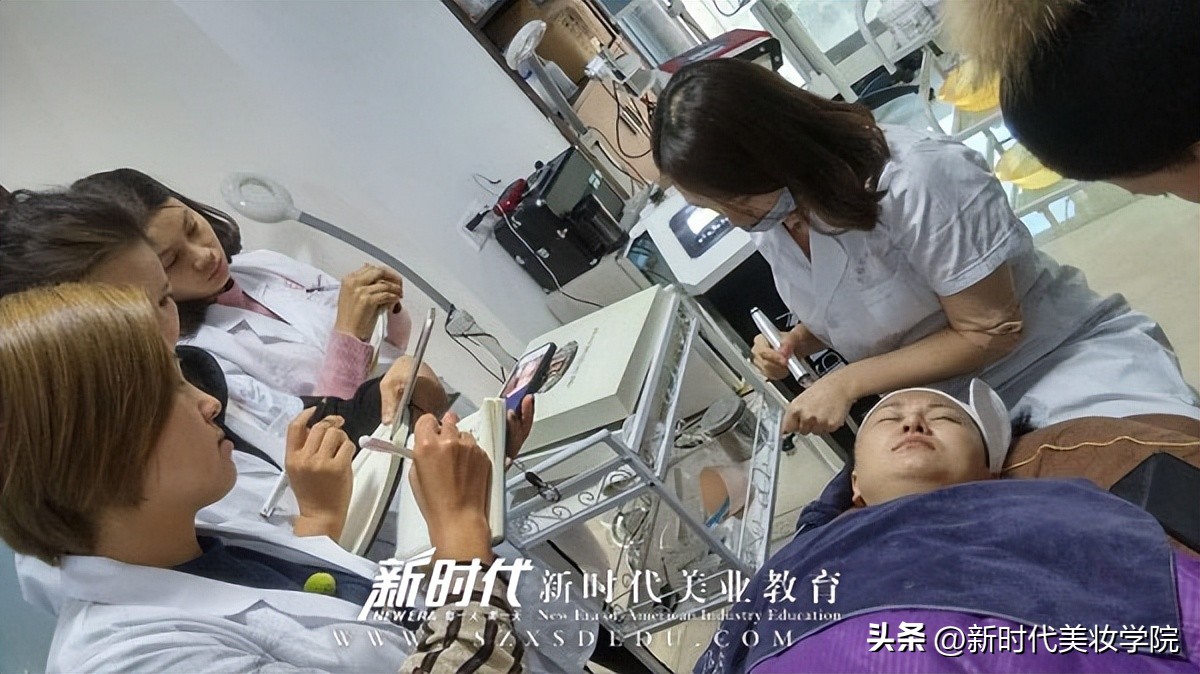 女生学美容师怎么样好,女的应该去学个什么技术