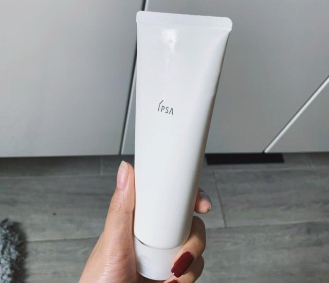 去黑头粉刺美白洗面奶推荐,去粉刺闭口清洁洗面奶测评