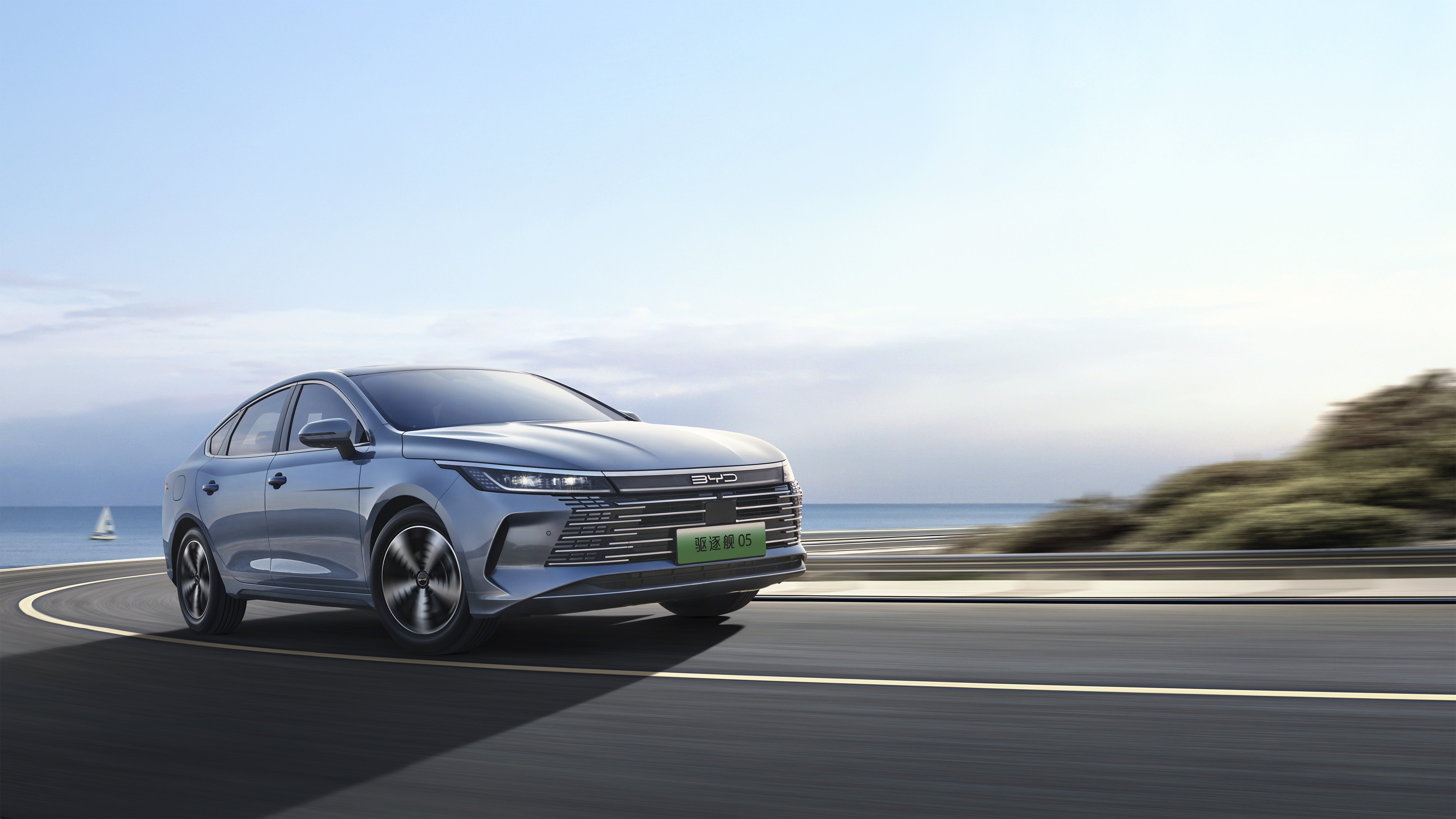 纯电汽车和油车哪个更值得家用,预算低买油车还是电车