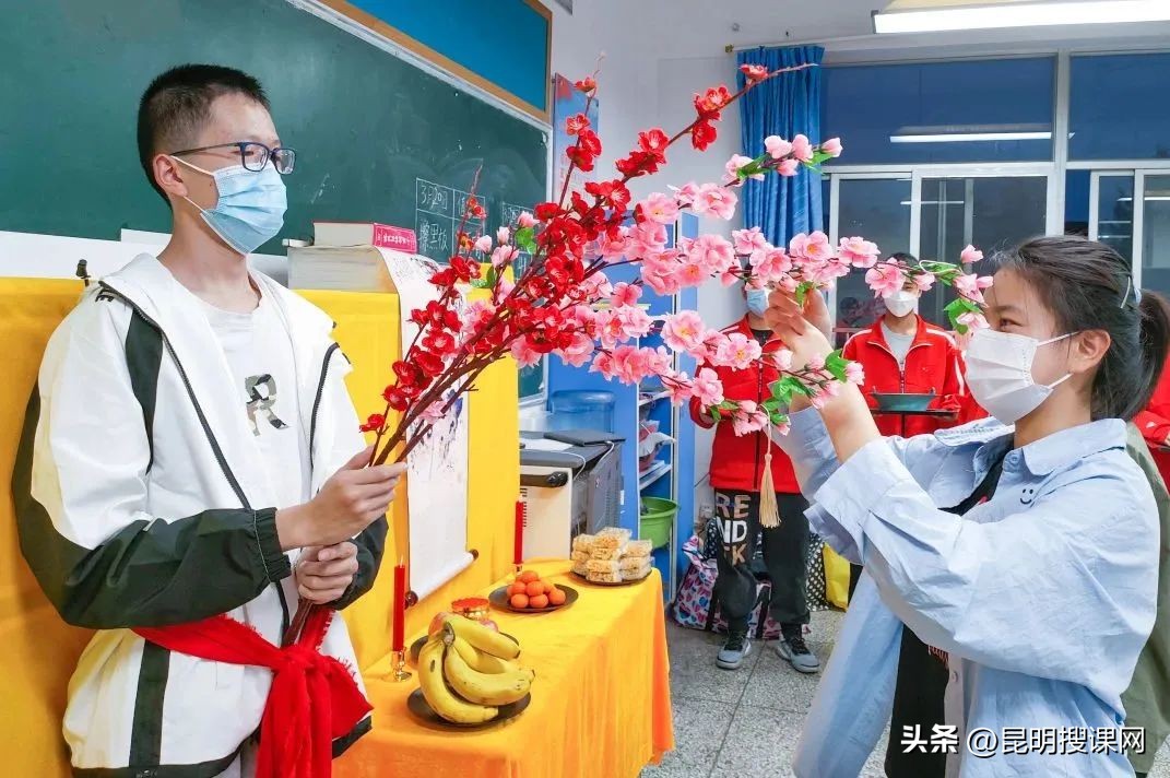 多彩生活缤纷寒假,多彩生活文化活动校园