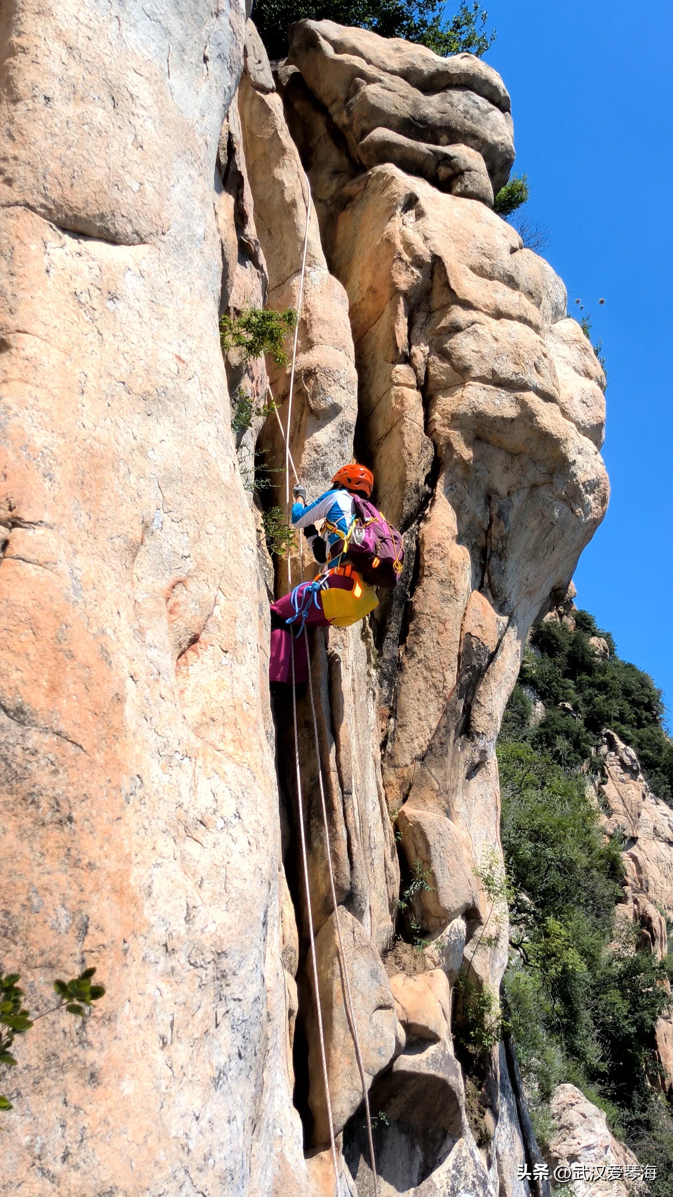 嵩山鱼道鱼脊线全景,嵩山虎头崖攀爬