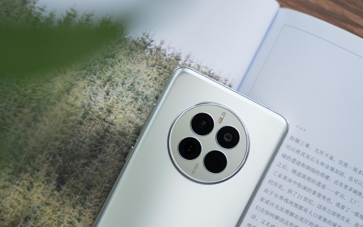 华为鸿蒙3500左右哪一款值得入手,华为鸿蒙mate40pro5g顶配豪华版