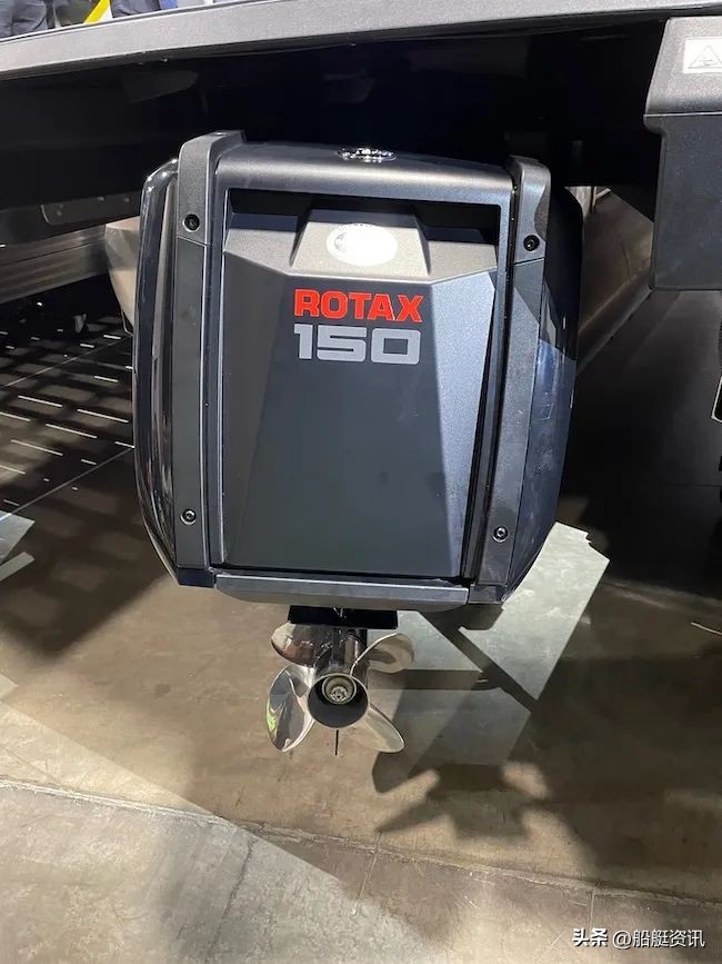 改变体验!具有隐形技术的突破性Rotax舷外机亮相