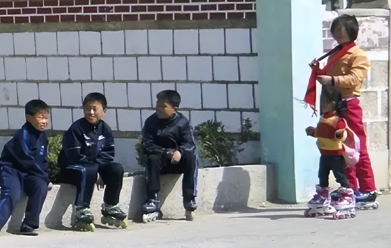 朝鲜人靠什么收入,朝鲜人月入几百元