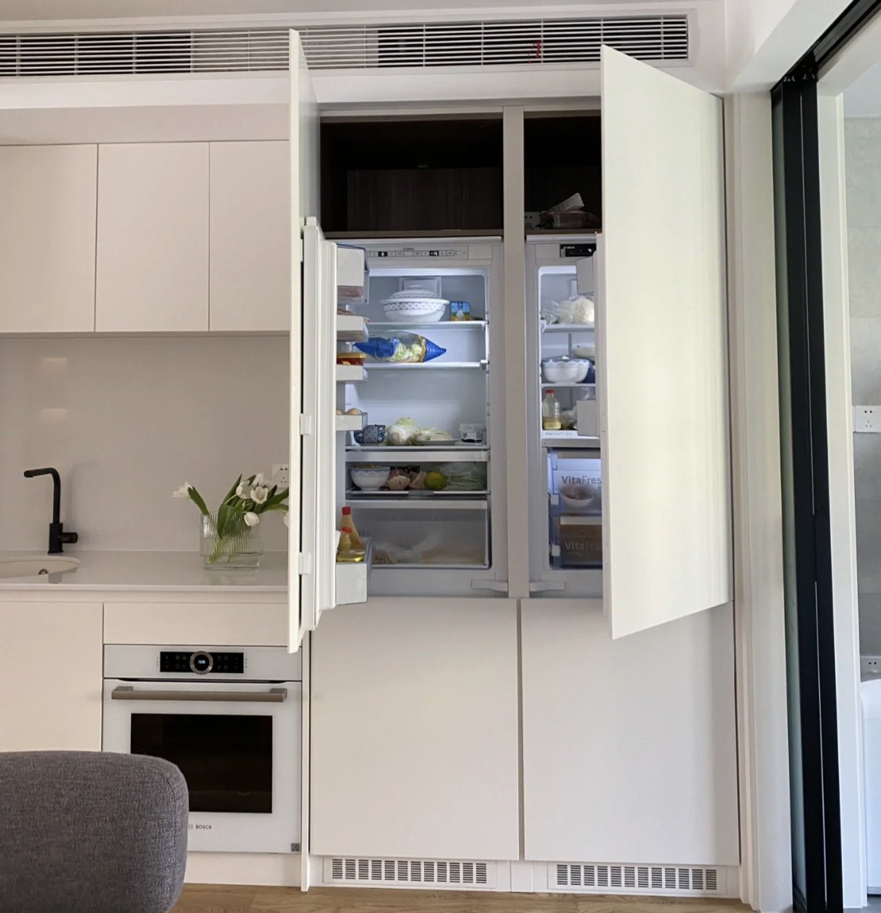 真正的嵌入式冰箱是这样做的,嵌入式冰箱怎么弄省钱