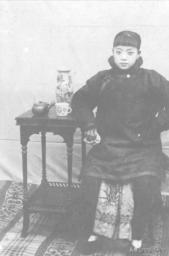 纳粹德国屠杀犹太女人,变态纳粹