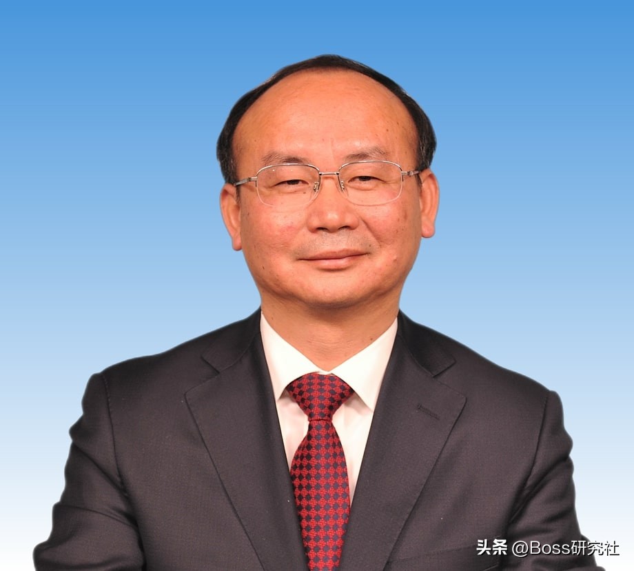 湖南永州富豪唐岳发迹史，从农村放牛娃，到亿万富翁的励志故事