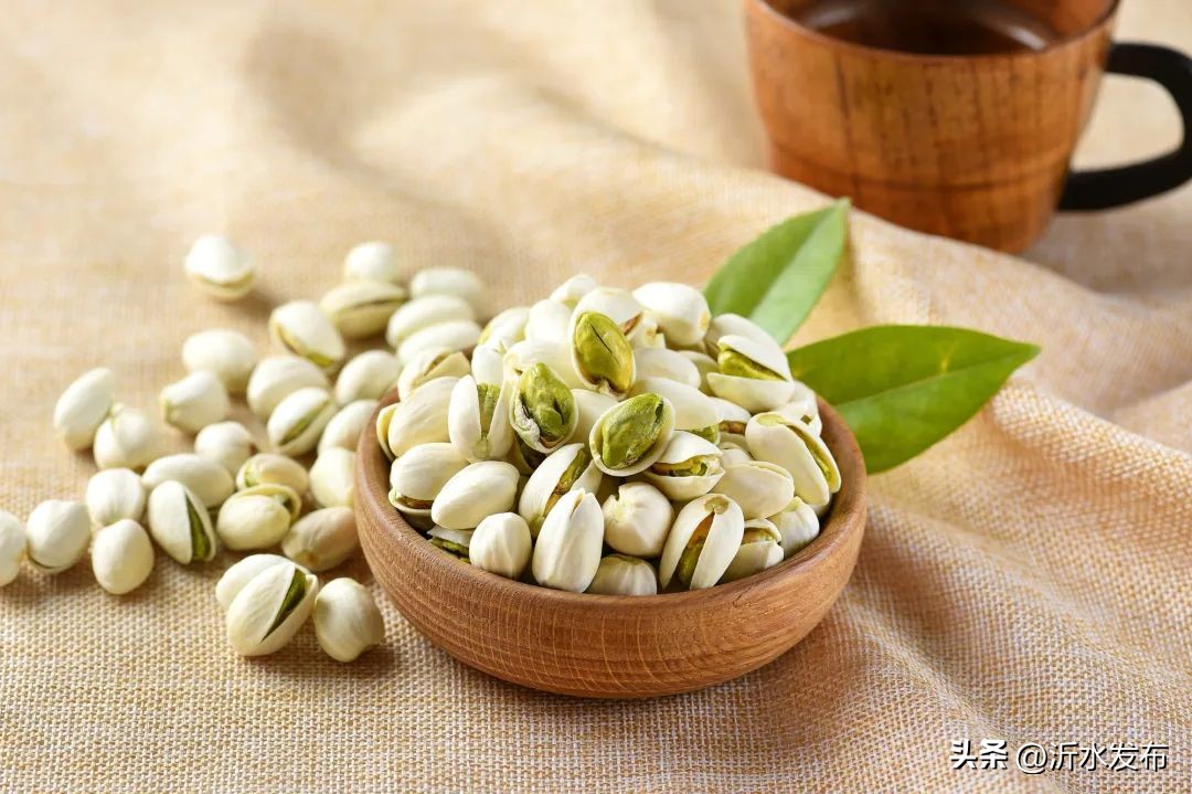 想要高质量睡眠试试这10种食物,四种食物让你一觉睡到大天亮