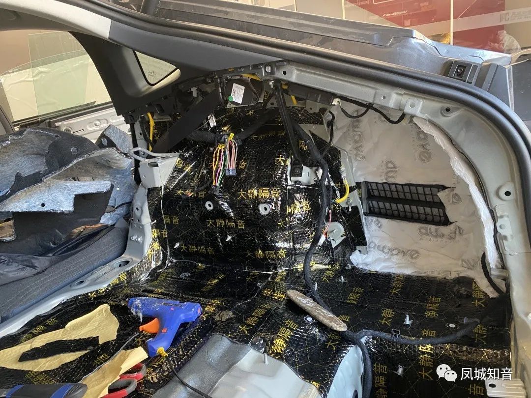 长安深蓝隔音改装,深蓝加装隔音多少钱