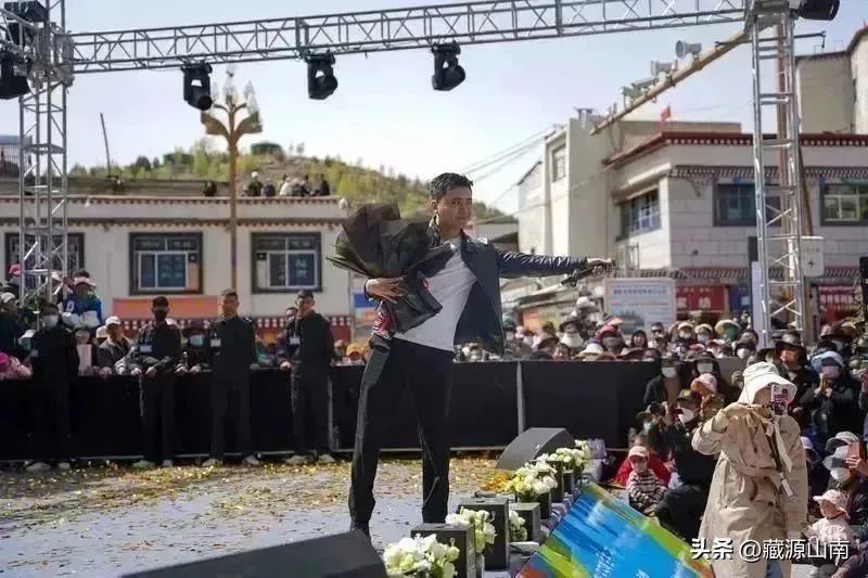 山南神力时代广场开业活动,神力时代广场商店