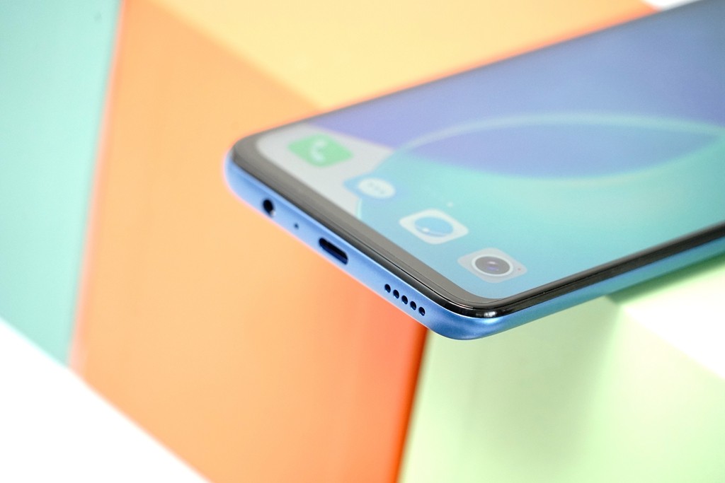 荣耀畅玩30plus测评黑色,荣耀畅玩30plus官方售价5g