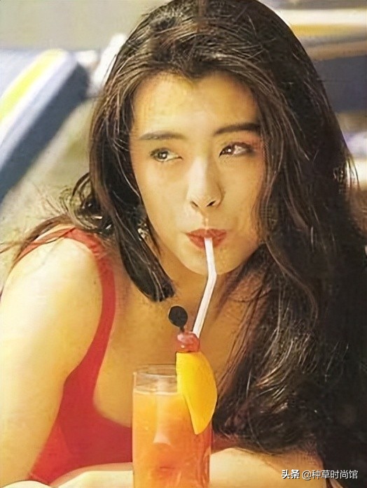 八字刘海怎么打理才不会显头秃,12岁圆脸头秃长发适合剪什么刘海