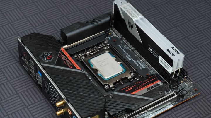 rogz11主机,rogz11可以配什么主板