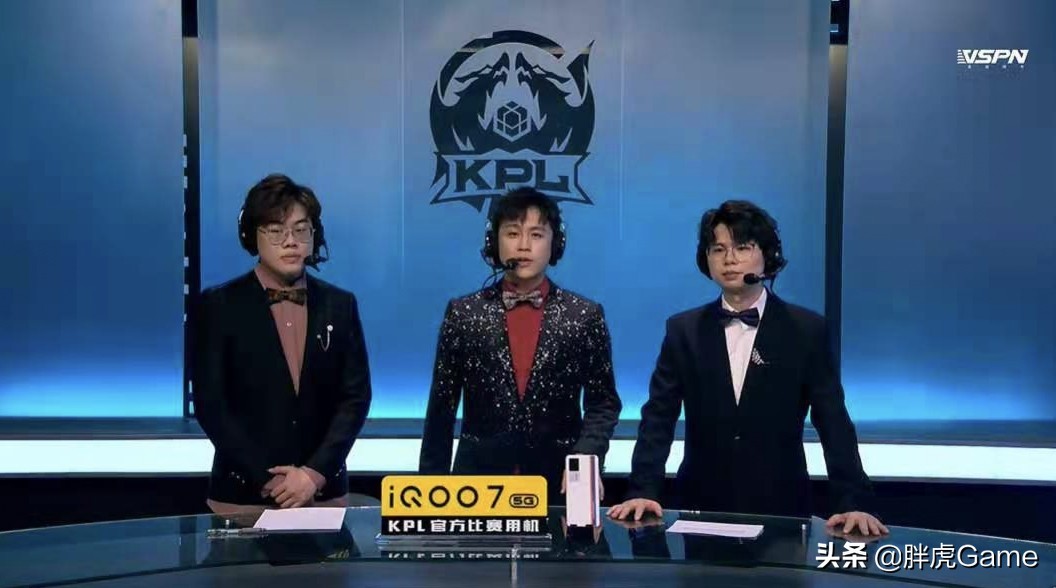 李九为狼队念诗,李九解说estar打狼队的比赛录像