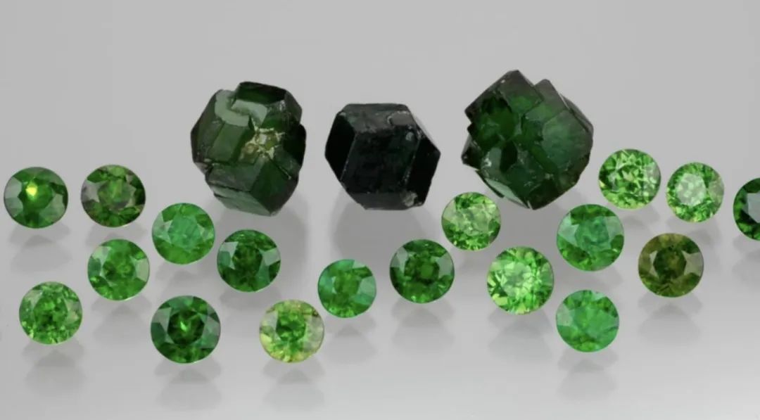 石榴石的大家族,石榴石中哪个品种最好