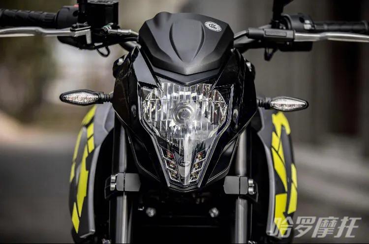 春风nk150和贝纳利小迅龙150,春风nk150碾压贝纳利小迅龙