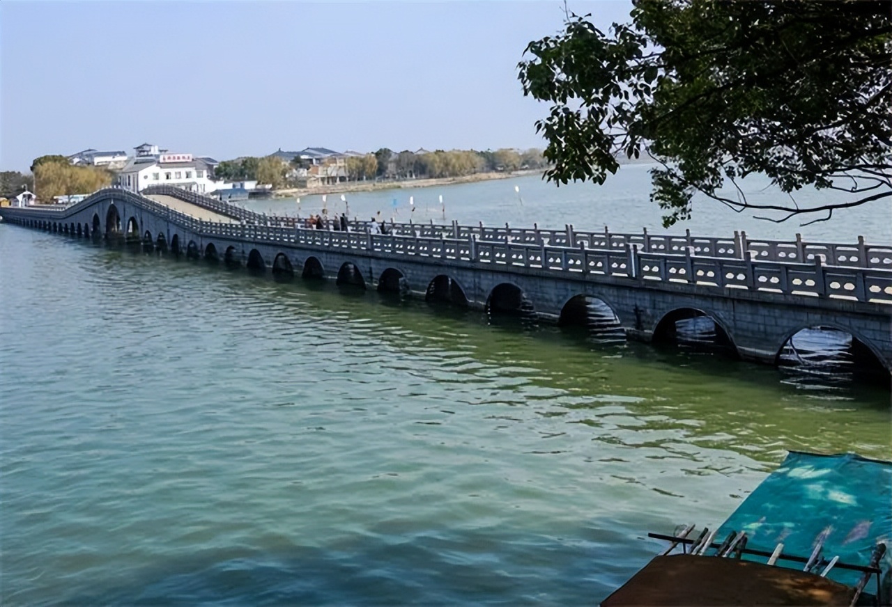 此时宜观水：苏州的水里有镜，有江，有海，有天