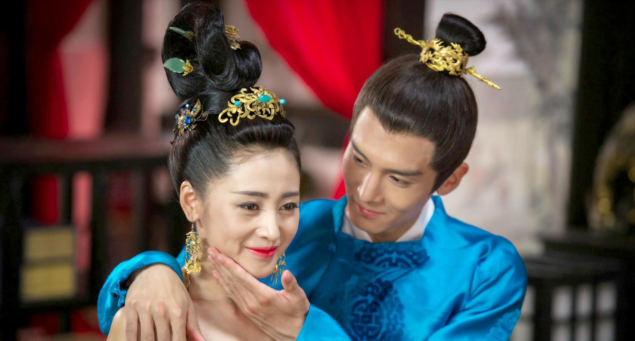 从查无此人到一鸣惊人,从大红大紫到无人提及的男明星