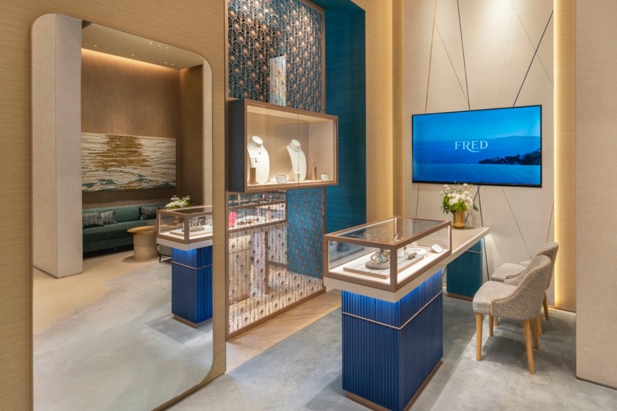 FRED斐登携手刘宇，庆祝杭州湖滨银泰in77精品店全新启幕