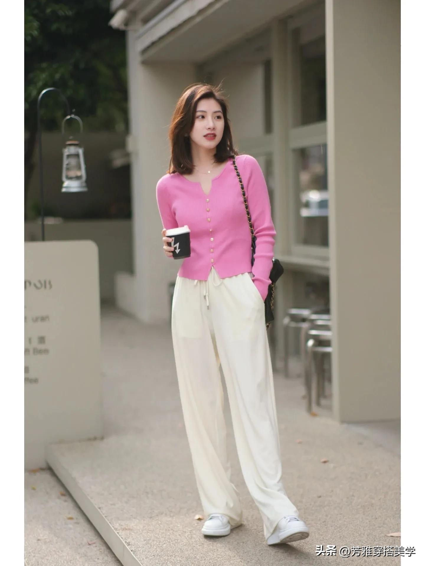 针织衫阔腿裤年轻又有女人味,搭配阔腿裤的针织衫高端