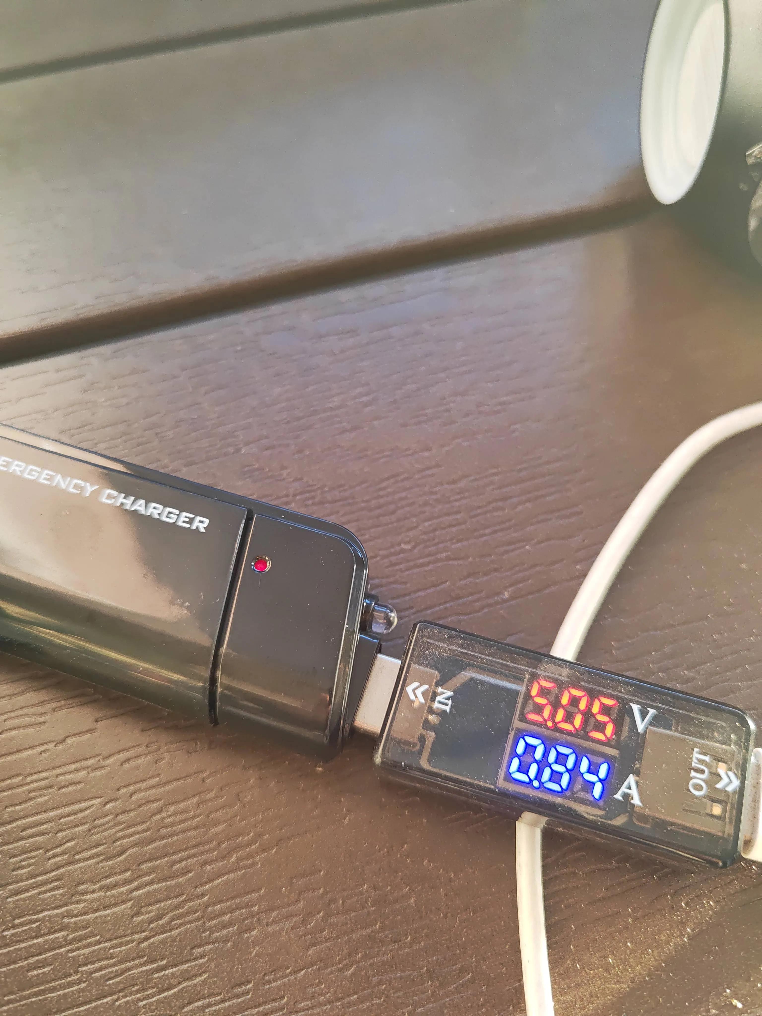 应急汽车专用充电宝,汽车电瓶应急充电宝