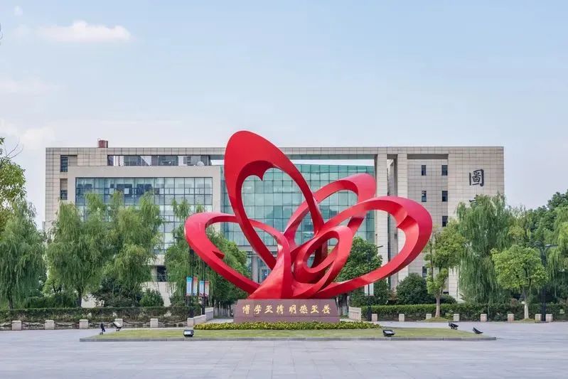 中国排名前十名的医药大学排名,学医药最有前途十大专业