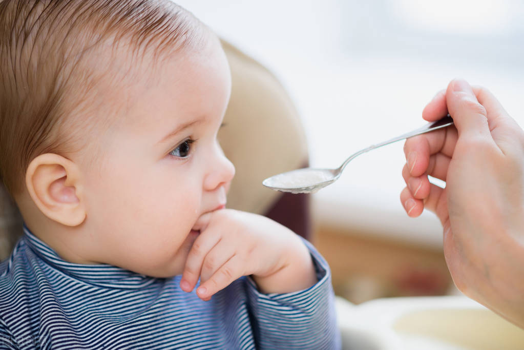 混合喂养婴儿口臭,为什么宝宝口臭就生病