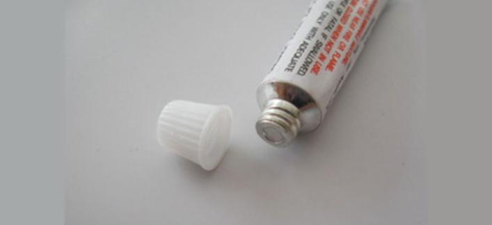 无机功能填充粉体如何作用在胶黏剂中？