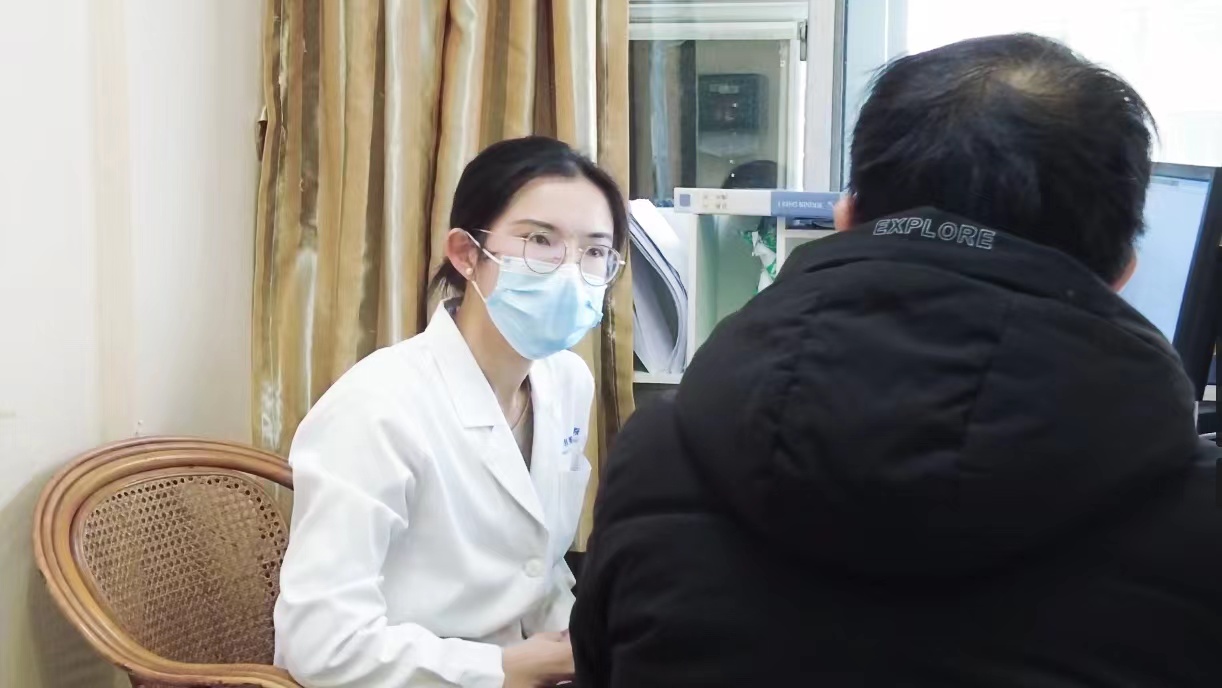 非那雄胺治疗脱发有副作用吗,脱发吃5mg非那雄胺副作用