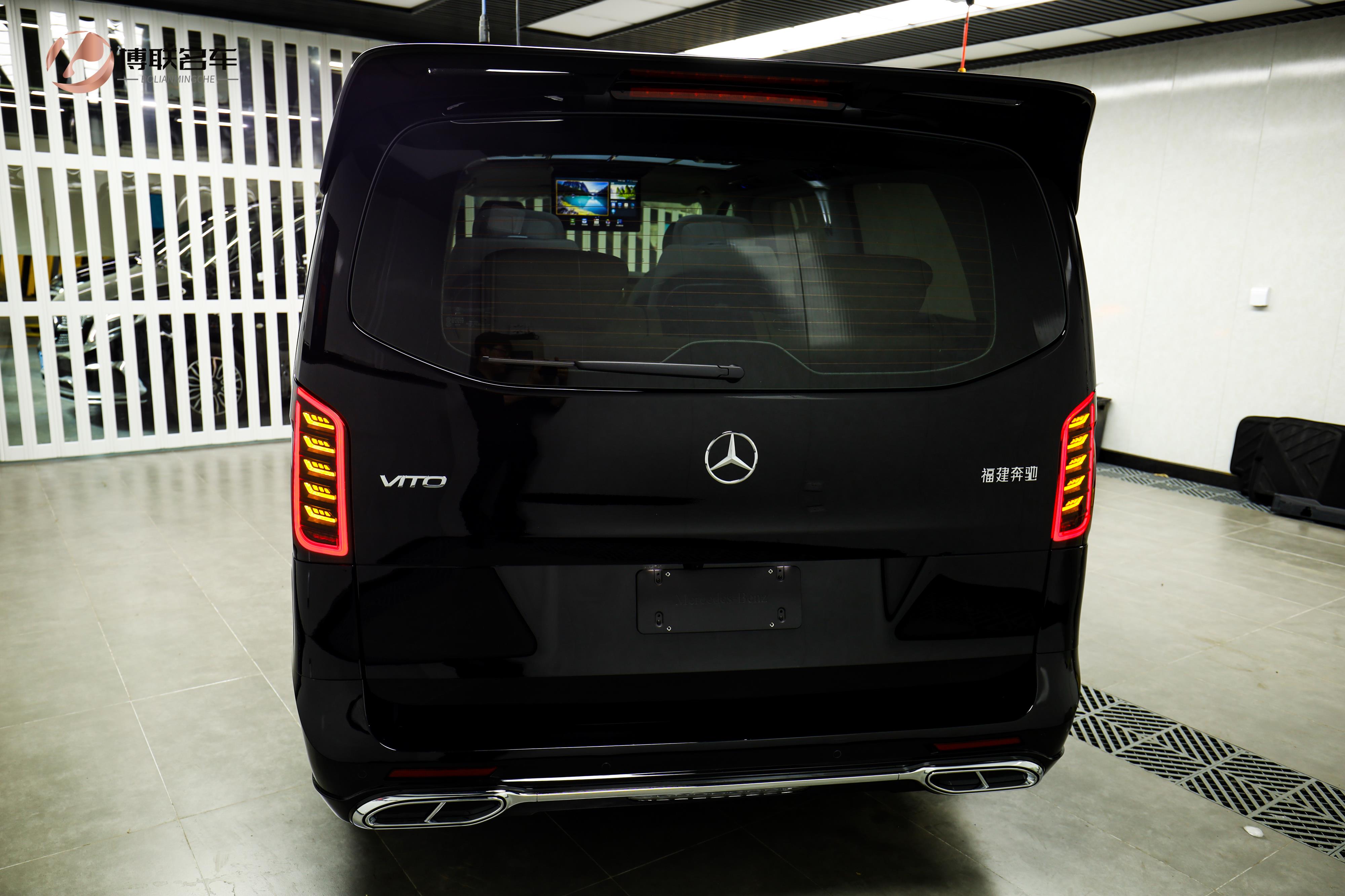 最新款的奔驰威霆怎么样,奔驰威霆哪一款好看