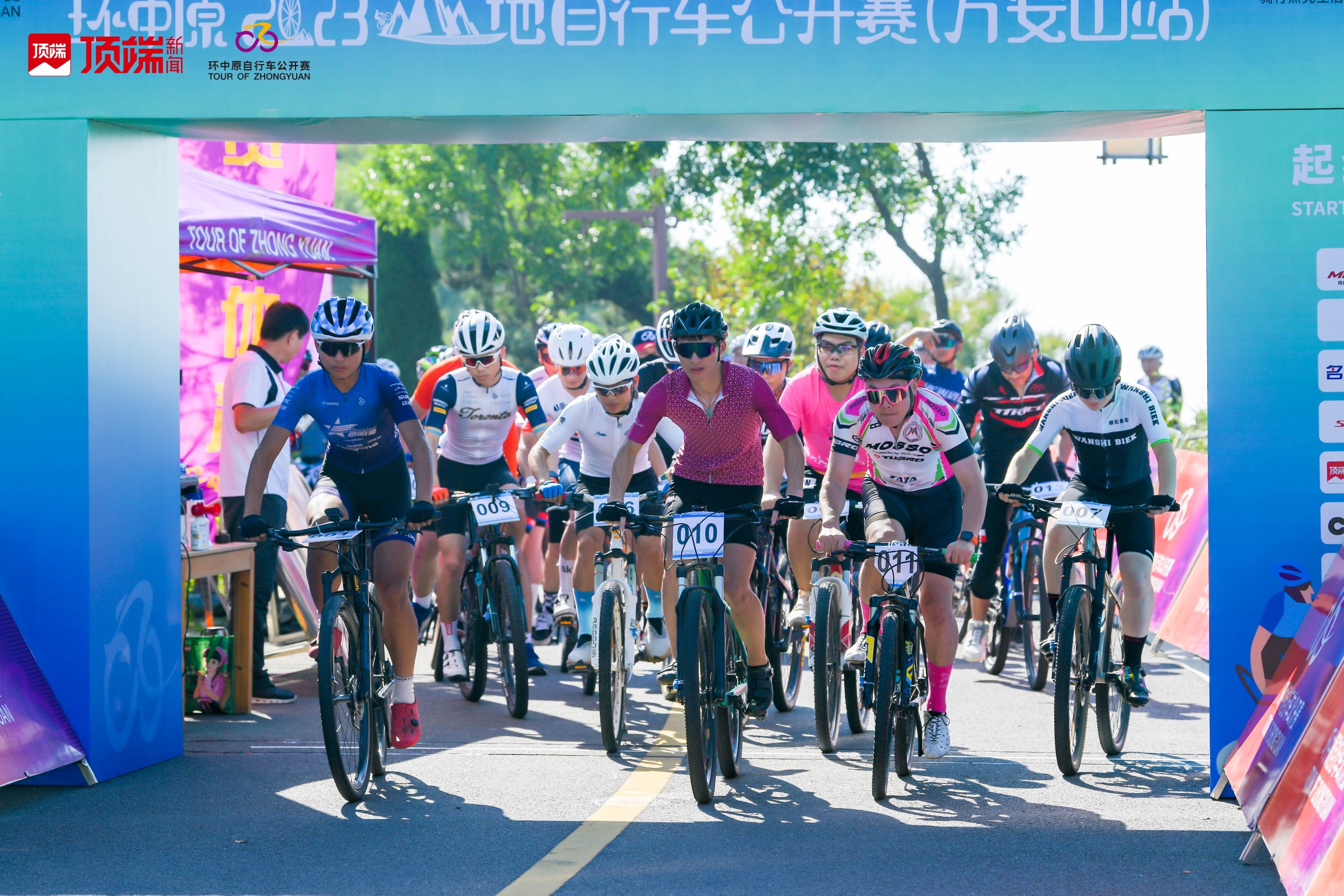 骑行青藏高原欣赏沿途美景,骑行绝美风光