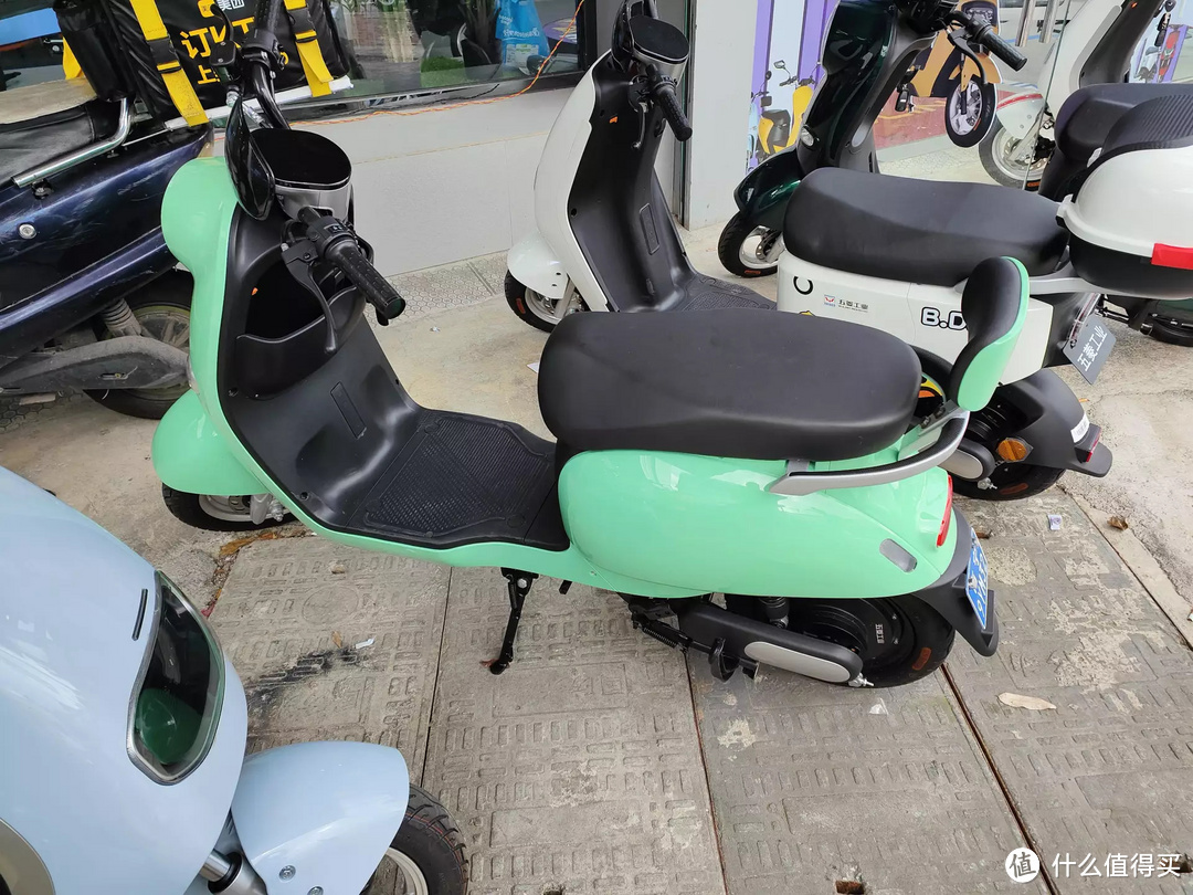 五菱电动汽车测评怎么样,五菱新能源电动汽车评测