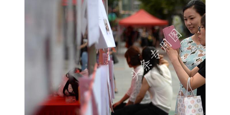 不给我弟买房,不给我弟弟买房子就离婚