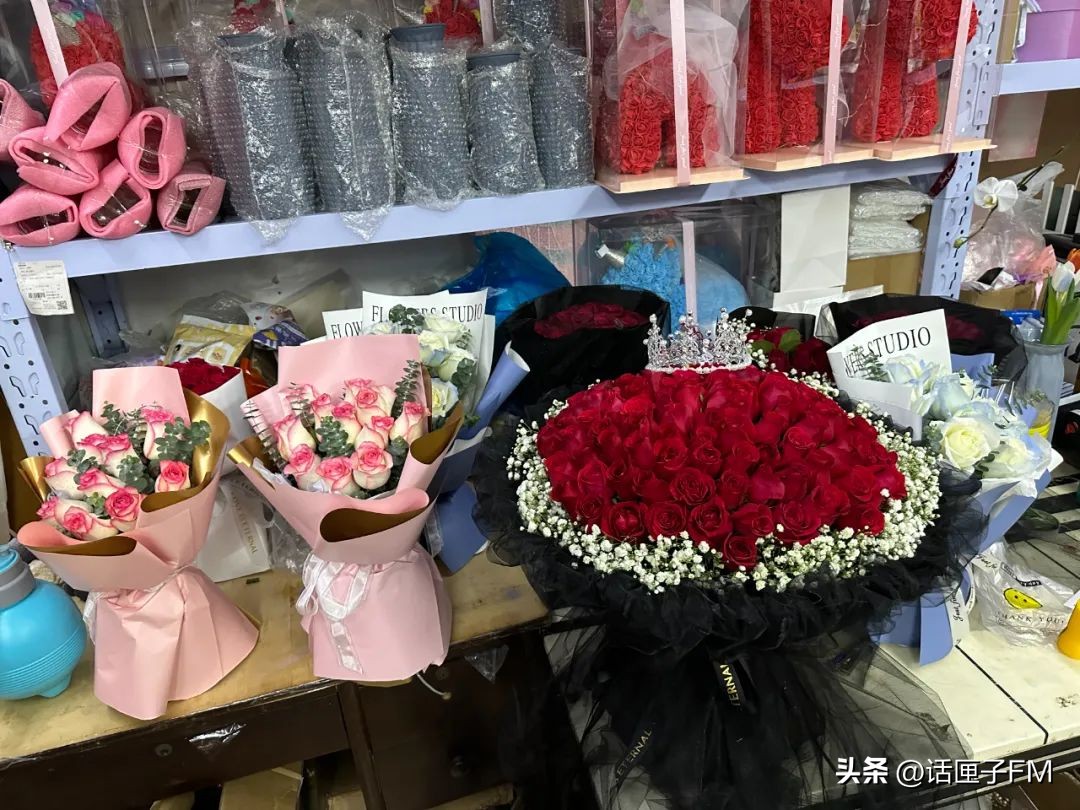 外卖也能印文件、修电脑、送鲜花……街边小店上线，为“15分钟便民生活圈”注入新内涵