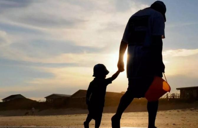 父亲节你是一个合格的父亲吗,父亲节有父亲的是一种幸福