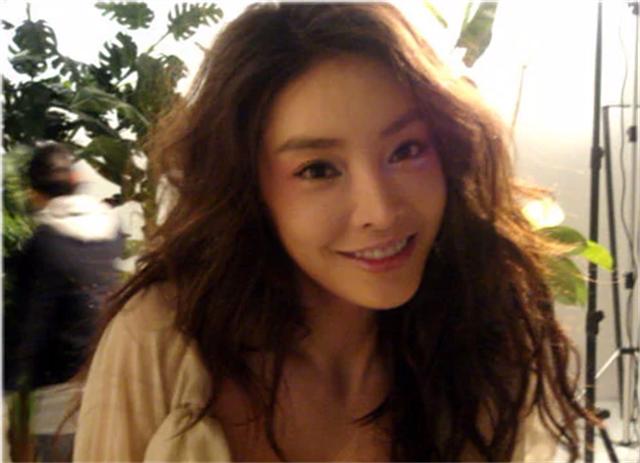 韩星张紫妍：被迫陪睡超100次后自杀，涉事财阀叫嚣：谁敢判我？