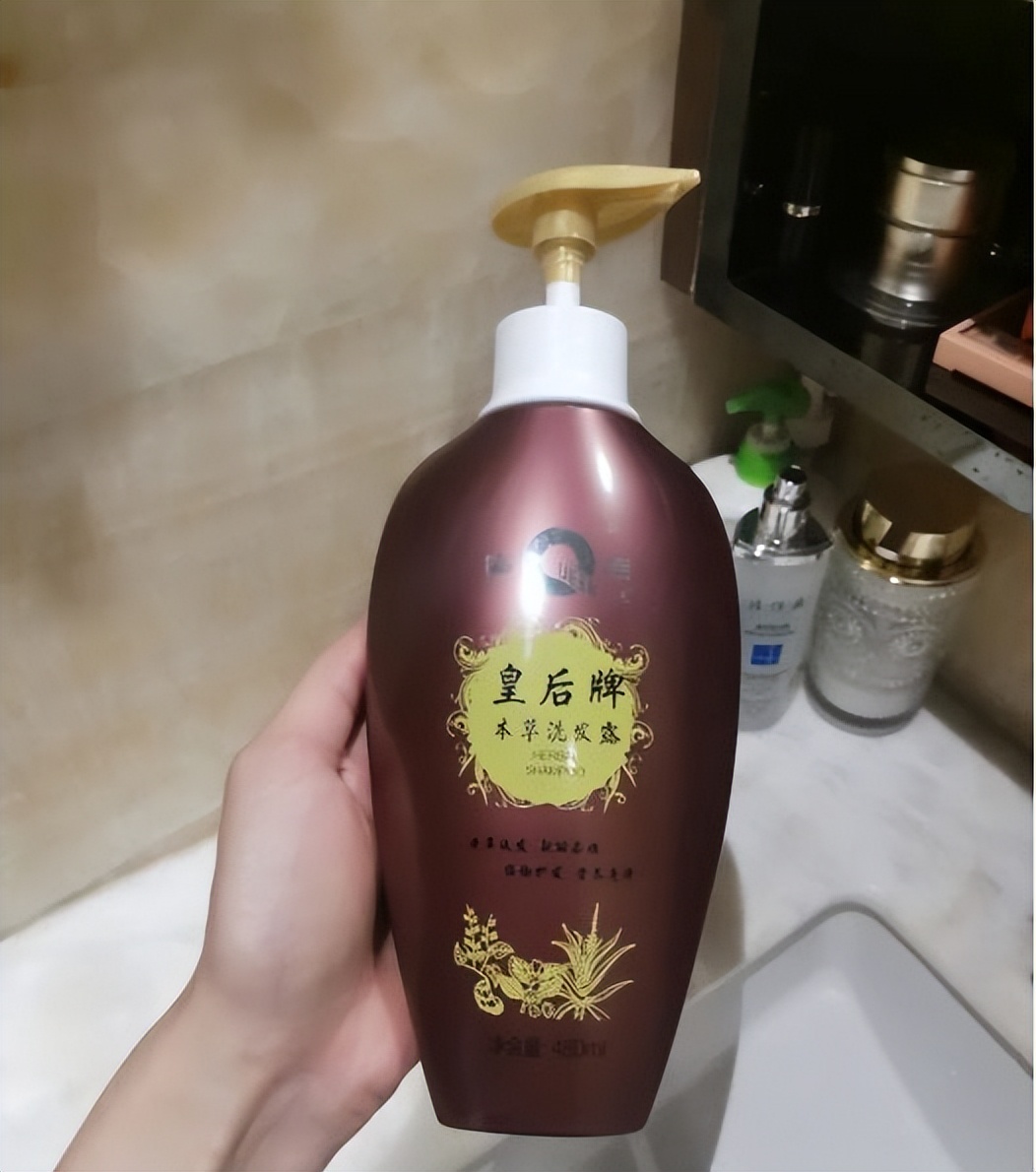 包装巨丑但是好吃的国货零食,包装越丑越好用的国货硫磺皂