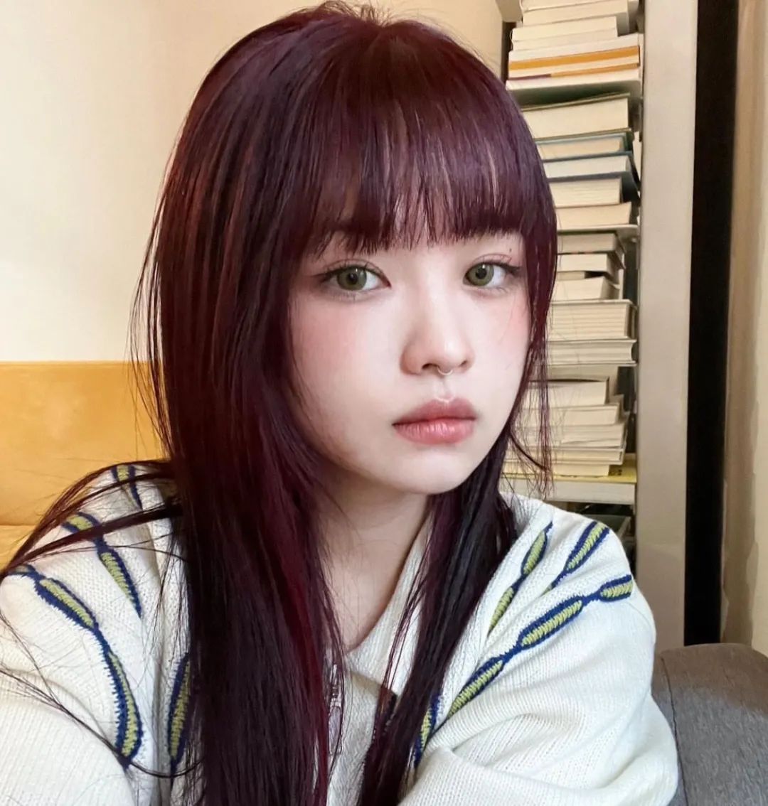 2021减龄最火发型齐刘海,减龄短发18岁