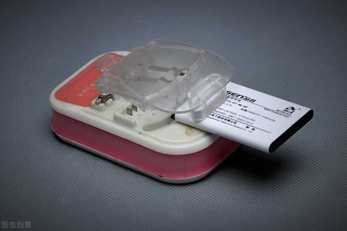 颜值高的磁吸充电宝,科普电子充电宝